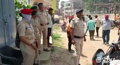 उदवंत नगर: मोती टोला रोड सहित अन्य क्षेत्रों में रामनवमी जुलूस में शांति बनाए रखने को लेकर की गई पुलिस बल की तैनाती