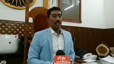 मोतिहारी: सारन स्नातक और शिक्षक निर्वाचन को लेकर मोतिहारी जिले में अधिकारियों की हुई प्रतिनियुक्ति, 31 मार्च को होगा चुनाव