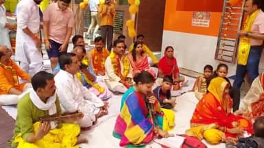 कन्नौज: राम नवमी के अवसर पर नगर कोट मंदिर में आयोजित कार्यक्रम में पहुंचे राज्य मंत्री असीम अरुण