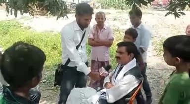 उचितपुर निवासी मो. #फिरोज_आलम के #संदेहास्पद_मृत्यु की खबर सुन #घटनास्थल पर पहुंचे #एस_एम_झा और न्याय का दिलाया भरोसा