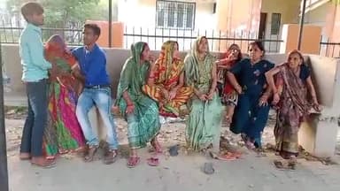 मैनपुरी: नेजा  चढ़ाने आ रहे युवक की बाइक में डीसीएम ने मारी टक्कर मौत शव पोस्टमार्टम को भेजा मामला ग्राम अंजनी का