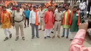 जलालगढ़: रामनवमी के शुभ अवसर पर जलालगढ़ में निकाला  गया विशाल शोभा यात्रा।