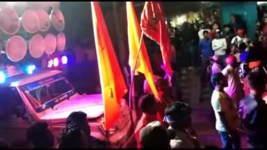 कटकमदाग: कटकमदाग क्षेत्र से 18 गांवों की झांकी जुलूस के साथ हजारीबाग शहर के लिए रवाना