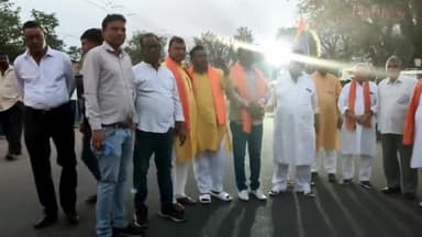 मांडू: गाजे-बाजे के साथ कुजू में निकाला गया माँ दुर्गा का विसर्जन जुलूस