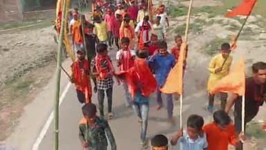 मुरलीगंज: #रामनवमी पूजा समिति भतखोड़ा बाजार की और से रामनवमी पूजा के शुभ अवसर पर #भतखोड़ा_बाजार में #भव्य_शोभायात्रा निकाला गया है