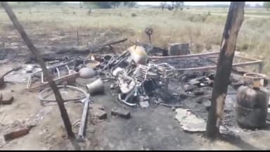 बीसलपुर: गांव डडिया भगत में छप्पर पोस घर जलकर हुआ राख, लाखों रुपए का हुआ नुकसान