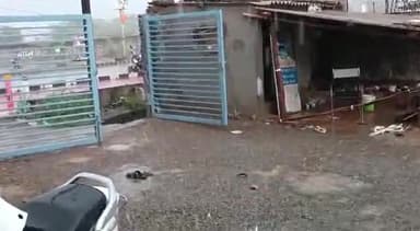 सतना शहर में अचानक बदला मौसम का मिजाज।तेज बारिश के साथ ओलावृष्टि हुई।