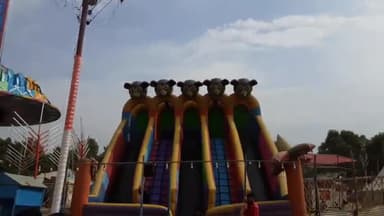 मैनपुरी देवी रोड शीतला माता मंदिर मैदान पर भारी नुमाइश लगी हुई है देवी माता का आशीर्वाद और नुमाइश के लिए अवश्य पधारें