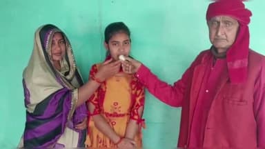 कटेया: अमेया गांव की अमृता कुमारी ने मैट्रिक परीक्षा में टॉप टेन में चौथा स्थान प्राप्त कर जिले का नाम किया रोशन