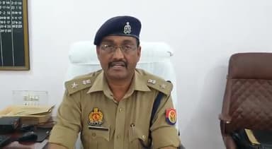 बिलसंडा  मैं भतीजे के द्वारा अपने चाचा की लाठी मारकर हत्या करने के संबंध में जानकारी देते अपर पुलिस अधीक्षक पीलीभीत