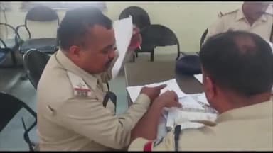 इंदौर: खजराना थाना क्षेत्र के मयूर अस्पताल के पास से एक आरोपी को धारदार चाकू के साथ किया गिरफ्तार आर्म्स एक्ट के तहत कार्यवाही।