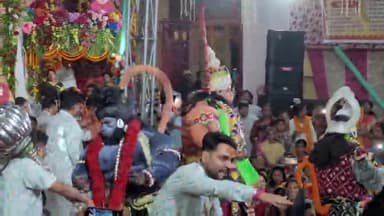 हनुमान जी की भक्ति आप भी इसमें देखें कैसे ईश्वर श्री राम के भक्ति लीला में लीन हैं। आप भी ले सकते हैं परम आनंद।🥰🍀