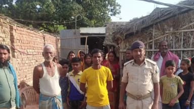 परबत्ता: प्रखंड के पसराहा थाना क्षेत्र की कई जगहों पर अग्निशामक विभाग के द्वारा की गई मॉकड्रिल, मौके पर मौजूद रहे ग्रामीण