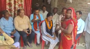 केवटी रनवे: अखिल भारतीय कमलापुरी वैश्य महासभा की केवटी इकाई ने खुशबू कुमारी को किया सम्मानित