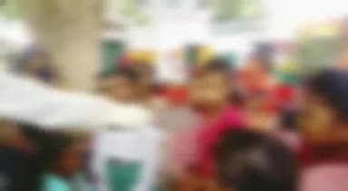 घाटमपुर: कोतवाली क्षेत्र के एक गांव स्थित प्राथमिक विद्यालय में पढ़ने वाली छात्रा ने शिक्षामित्र पर लगाया छेड़छाड़ का आरोप