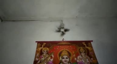 हसनपुर: गांव ईसापुर शर्की में चाय बना रही महिला पर गिरी बिजली, बिजली उपकरण हुए खराब