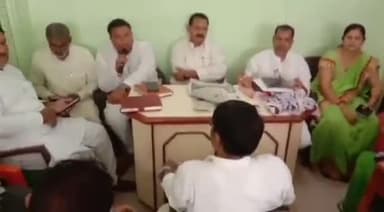 जौनपुर: ओलन्दगंज के आम आदमी पार्टी कार्यालय पर नगर निकाय चुनाव की तैयारी को लेकर हुई विशेष बैठक