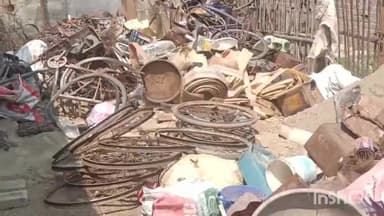 दरभंगा: हायाघाट रसूलपुर की जिला में मैट्रिक बोर्ड की परीक्षा में दूसरा स्थान हासिल की स्क्रैप व्यवसाई की बेटी आनाविया फतामा