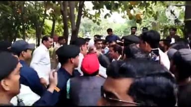 सैफई: पूर्व मुख्यमंत्री अखिलेश यादव ने सैफई में कार्यकर्ताओं से की मुलाकात, फिरोजाबाद जिले के लिए हुए रवाना