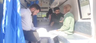 खुंडियां: फकेड पंचायत में हंस फाउंडेशन मोबाइल मेडिकल यूनिट द्वारा की गई रोगियों की जांच,  शिविर सफलतापूर्वक संपन्न