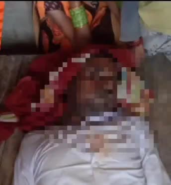 महसी: सिपहिया प्यूली में पारिवारिक कलह से परेशान युवक ने फांसी लगाकर की आत्महत्या,परिजनों में मचा कोहराम।