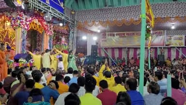 बोलो प्रेम से श्री जय श्री श्याम की जय!!. किस्मत का ताला खोलेंगे बाके बिहारी जी ! आज अंतिम भजन में लीन शहर वासी ! 🙏👏🏻