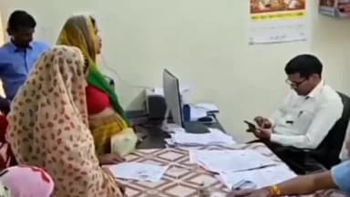 राघोगढ़: लाडली बहना योजना का प्रचार करने मैदान में आया भाजपा महिला  मौर्चा, रुठियाई के वार्ड 24 में घर-घर जाकर किया संपर्क