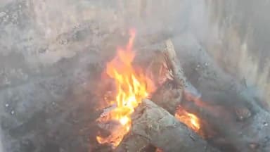 #PM_Modiके निमित्त चल रहे सवा करोड़ #बगला_ब्रह्मास्त्र महायज्ञ मे श्रीरामजन्मभूमि के मुख्य पुजारी श्री ने दी आहुति।