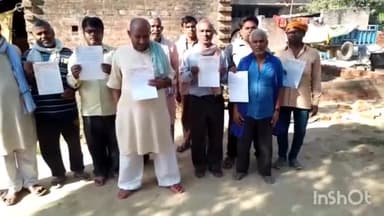 मिहींपुरवा: गौरा पिपरा प्रधान व सचिव पर किसान मजदूर सेवा समिति के कार्यकर्ताओं ने आवास योजना में धांधली करने का लगाया आरोप