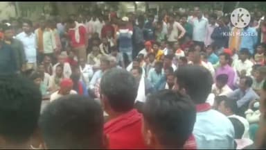 सिधाव: चिउटाहा ओपी के बैरागी सोनवर्षा गांव निवासी राजेश उराव ने मुखिया समेत 11 लोगों पर मारपीट मामले में एफआईआर दर्ज कराई