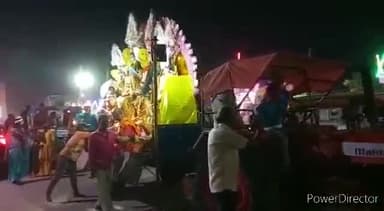 कहरा: पंचवटी रामनवमी मेला कमेटी द्वारा गांधीपथ पोखर में किया गया भगवान राम और माता सीता की प्रतिमा का विसर्जन