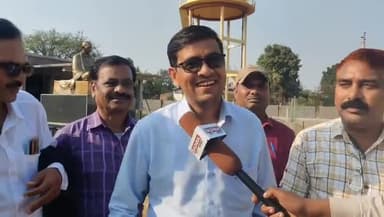 संविधान व्यक्तियों को और जातियों को बराबर बनाने करने के लिए बना है। ना कि भेद भाव के लिए , हमारी मांग बस यही है कि संविधान का पालन पुर्ण तरीके से हो। सभी को उनका हक मिले और सभी वर्गों के साथ न्याय हो।
#संविधान #ओबीसी #पूर्णपालन #लागू