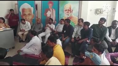 शाहजहांपुर: अखिल भारतीय सफाई मजदूर संघ के शाहजहांपुर जिला अध्यक्ष बने रमेश चंद कठेरिया, कटियाटोला स्थित बाल्मीकि मंदिर पर हुई बैठक