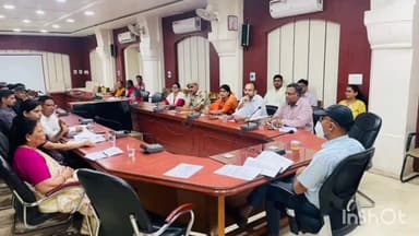 बीकानेर: कलेक्ट्रेट सभागार में जिला कलेक्टर ने श्रम विभाग और बाल कल्याण समिति से संबंधित ली बैठके दिए आवश्यक दिशा निर्देश