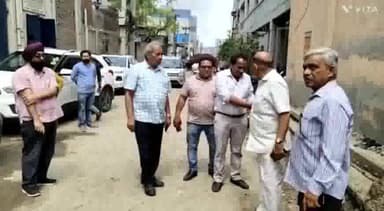 बहादुरगढ़: एमआई क्षेत्र के ठीक पीछे बने औद्योगिक क्षेत्र से रातों-रात उखाड़ी गई सीवर लाइन, CCTV में घटना हुई कैद