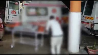 धनौरा: गजरौला मंडी धनोरा रोड स्थित अहरोला तेजबन के पास तेज रफ्तार कार की टक्कर से बाइक सवार घायल