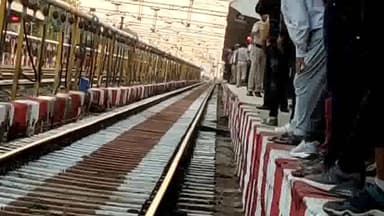 बीना: गंगानगर एक्सप्रेस में बीना रेलवे स्टेशन के पास यात्री का पर्स हुआ चोरी, शिकायत पर जीआरपी ने मामला किया दर्ज