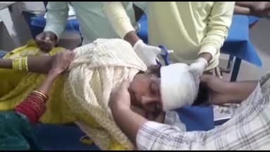 अररिया: सिसौना पुल के समीप बाइक से अनियंत्रित होकर गिर जाने से एक महिला हुई घायल, सदर अस्पताल में भर्ती