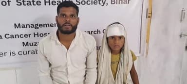 लखीसराय: भानपुरा गांव के समीप दूध देकर लौट रहा बाइक सवार बालक गिरकर हुआ ज़ख्मी, सदर अस्पताल में कराया गया इलाज