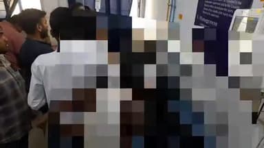 जमुई: बटिया जंगल के पास ट्रक के चकमे से पलटा ऑटो, हादसे में घायल एक व्यक्ति सदर अस्पताल में भर्ती