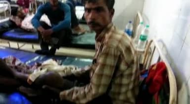 टीकमगढ़: कुड़ीला थाना क्षेत्र अंतर्गत एक व्यक्ति के साथ गांव के ही शख्स ने की मारपीट, जिला अस्पताल में इलाज जारी