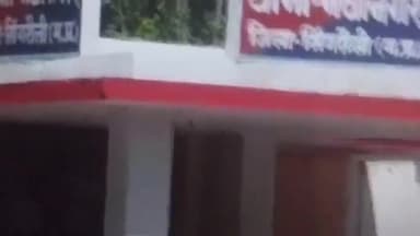 देवसर: नवानगर पुलिस ने ₹12.80 लाख कीमत की इमारती लकड़ी से लोड एक ट्रक को किया जप्त, 2 आरोपी भी हुए गिरफ्तार