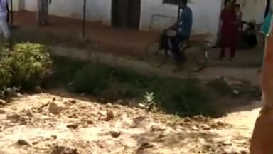 डलमऊ: बनपुरवा गांव निवासी शख्स ने दबंगों पर लगाया जबरन जमीन पर कब्जा करने का आरोप, गदागंज थाने में दी तहरीर