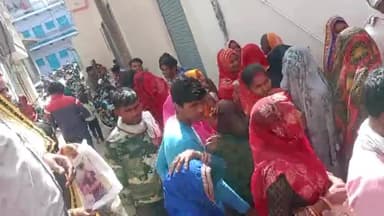 लाडली बहन योजना के चक्कर मे kyc फॉर्म लेने उमडी भीड़ ग्राम बिलौआ स्टेड बैंक ऑफ इंडिया कर्मचारी नहीं दे रहे फॉर्म