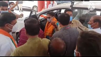 आगर: आगर जिला प्रभारी मंत्री यशोधरा राजे सिंधिया पहुंचीं आगर रेस्ट हाउस, भाजपा पदाधिकारियों ने पुष्प गुच्छ से किया स्वागत।