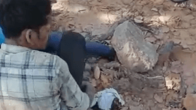 सिंगरौली: फाटपानी गांव के समीप अदानी कंपनी की पिकअप वाहन ने बाइक सवार को मारी ज़ोरदार टक्कर, दो युवक गंभीर रूप से हुआ घायल