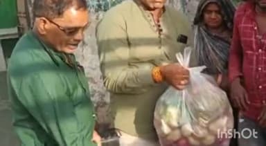 नटेरन: विधानसभा क्षेत्र के वरिष्ठ समाजसेवी नारायण सिंह कुशवाह ने  नटेरन का किया दौरा,पीड़ित परिवार की आर्थिक मदद