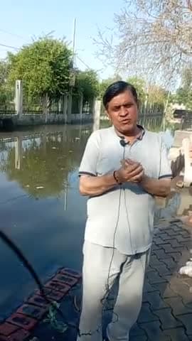 भीमनगर ज्ञान नगर शंभू दयाल स्कूल हिंदू स्कूल की तरफ जाने वाला रास्ता गोहाना रोड पर 10 दिन से गंदा पानी भरा हुआ है।