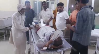 घाटमपुर: सजेती थाना क्षेत्र के असगहा गांव के पास 2 बाइकों में हुई टक्कर, दो लोग हुए घायल, एक घायल को जिला अस्पताल किया रेफर