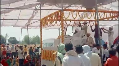 रॉबर्ट्सगंज: मथुरा से आए गुरुदेव लाखों लोगों की हुई भीड़ सत्संग के साथ महा भंडारे का किया गया आयोजन कोहरवल #खालियारी  #rockstardkp